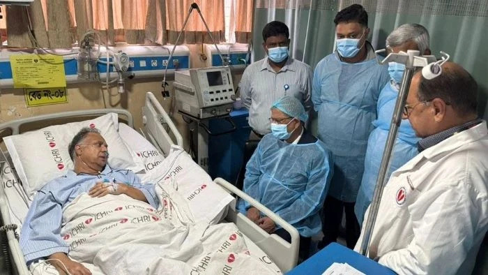 জ্বালানিমন্ত্রী টুকুকে দেখতে হাসপাতালে রাষ্ট্রপতি